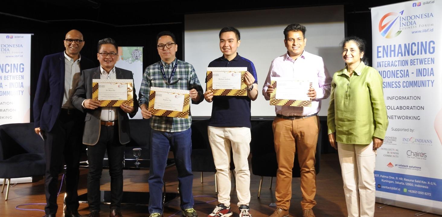 IIBF's Thought Leadership Series: The Metaverse from left to Right: Patrick Vaz, Dr Bayu Hie, Stephen Ng, Michael Andrian, Anirban J Chakravorty, Poonam Sagar